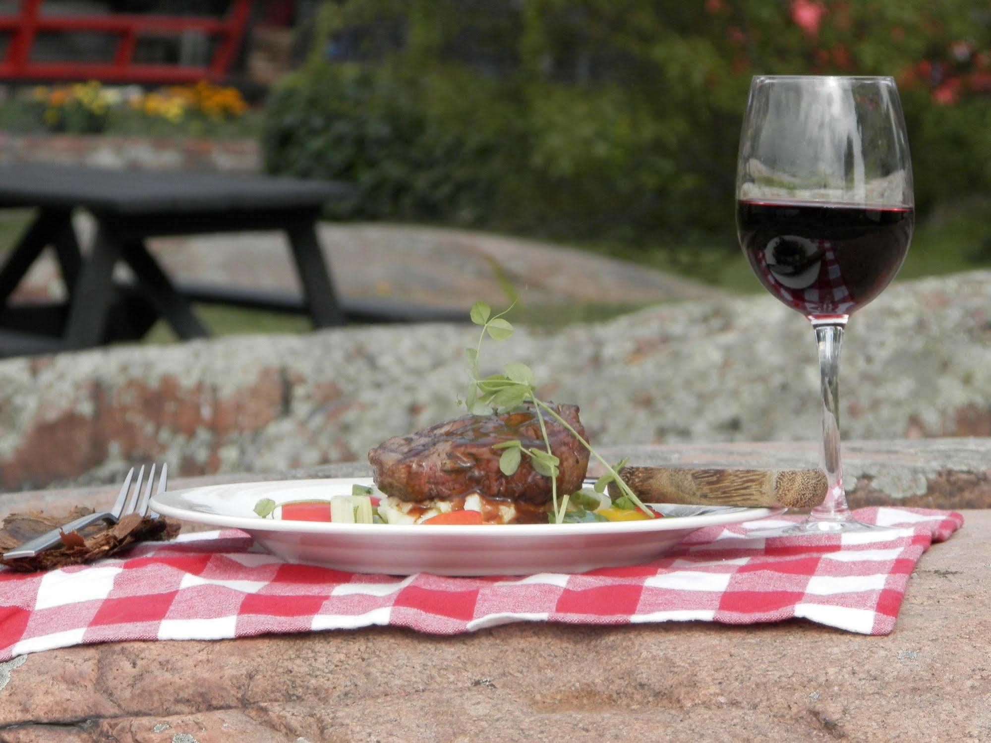 Killarney Mountain Lodge Екстериор снимка