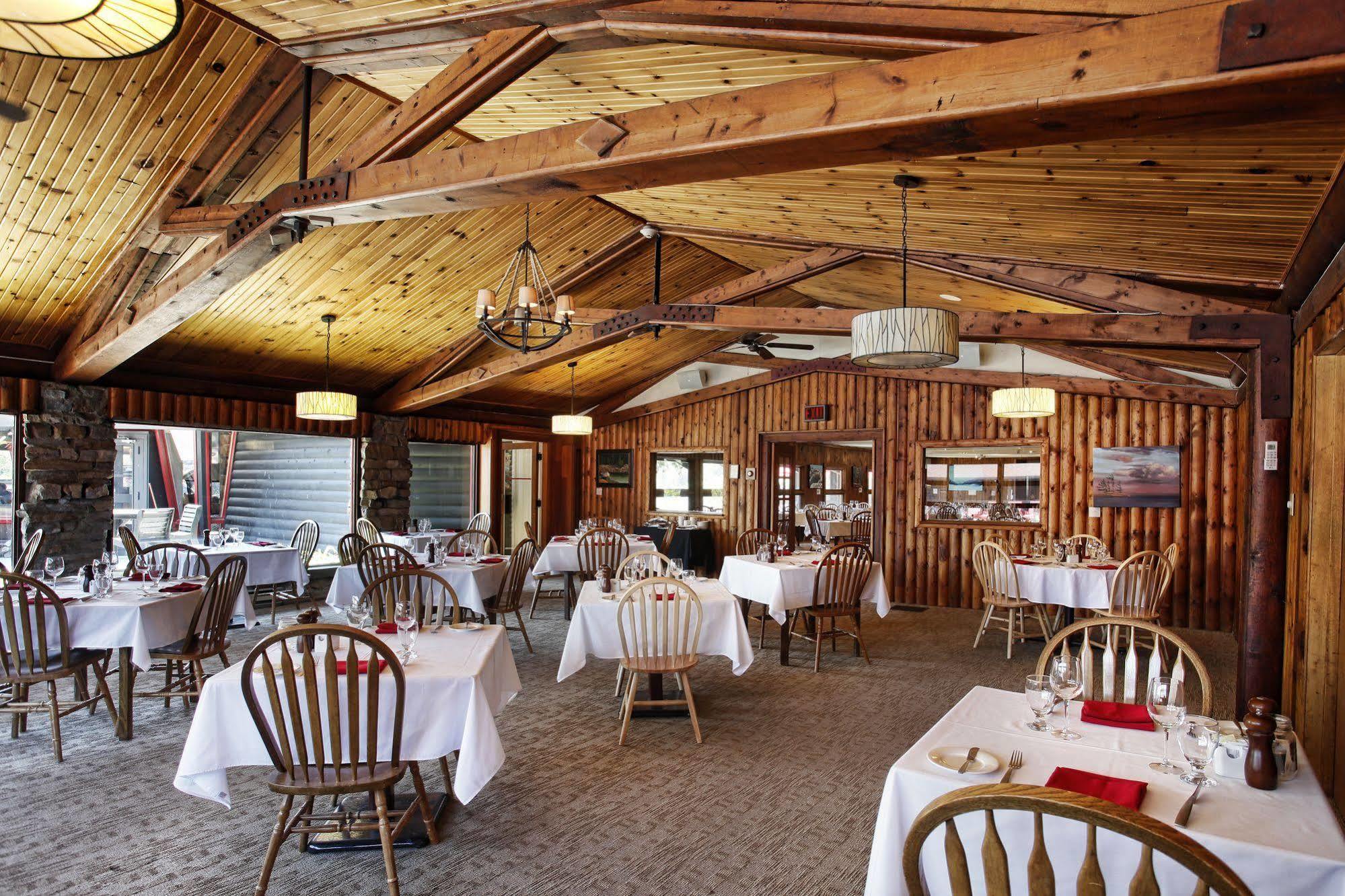 Killarney Mountain Lodge Екстериор снимка