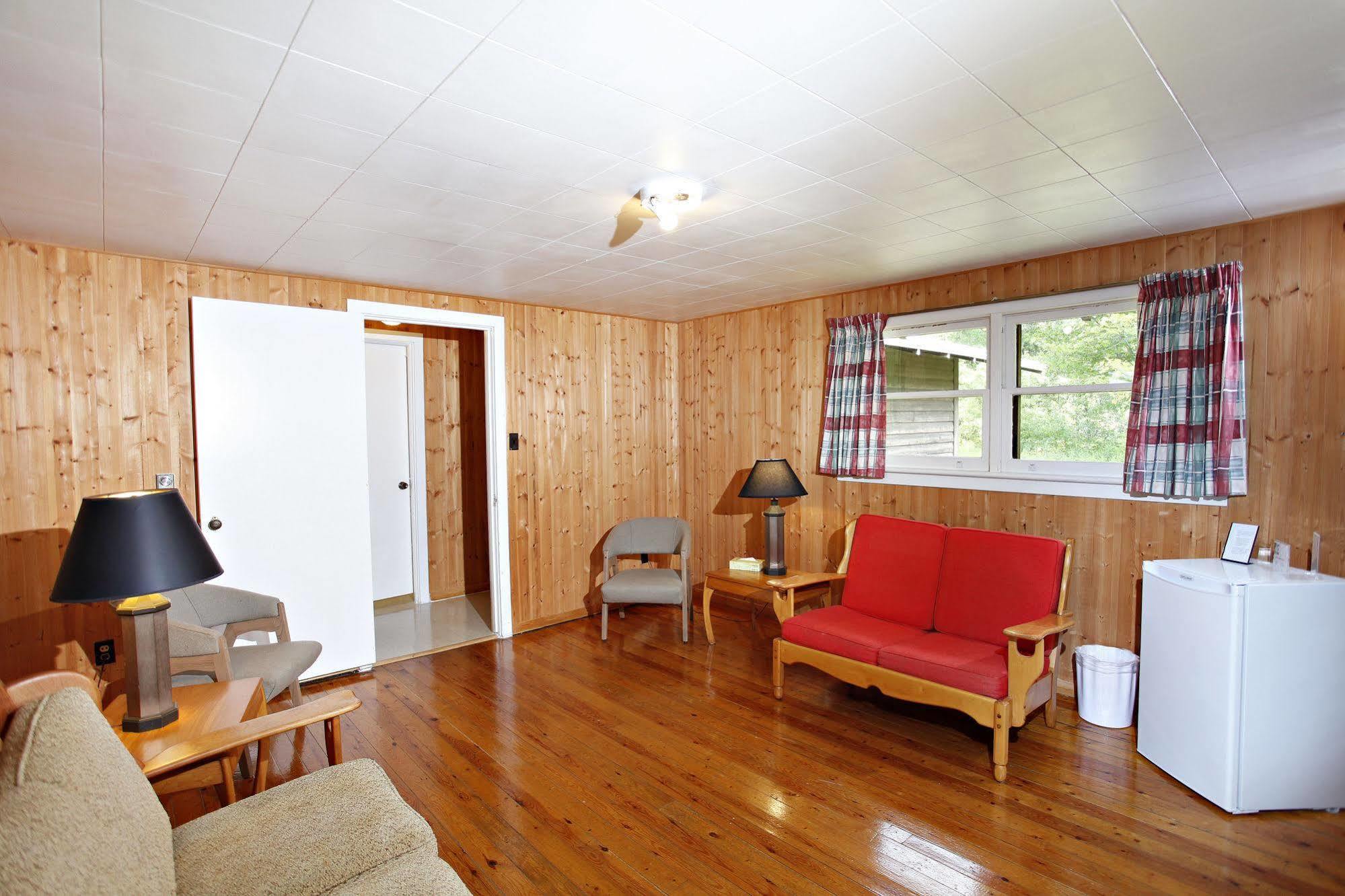 Killarney Mountain Lodge Екстериор снимка