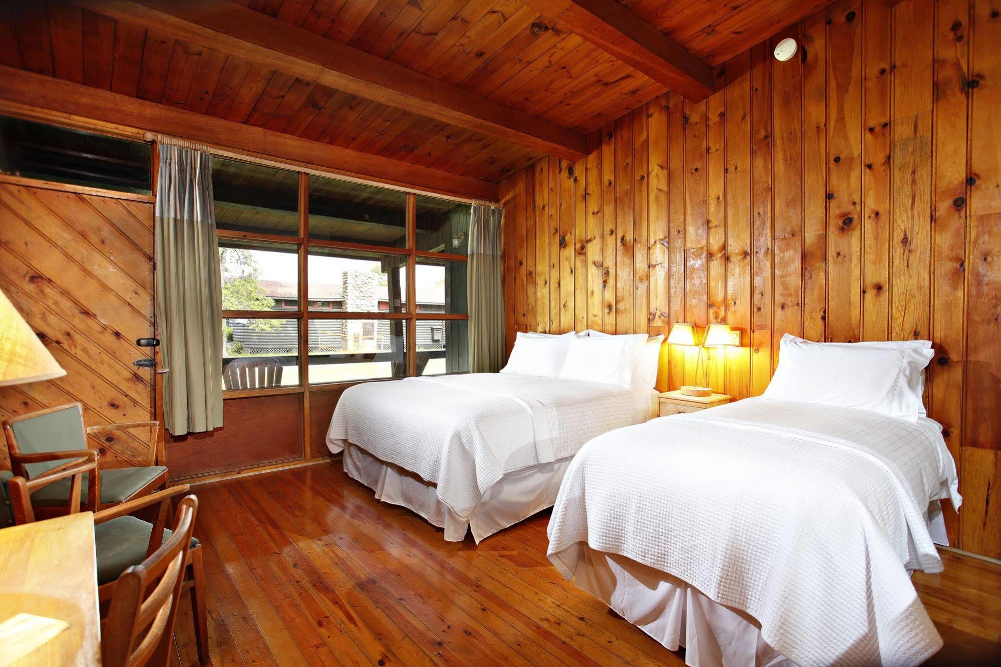 Killarney Mountain Lodge Екстериор снимка
