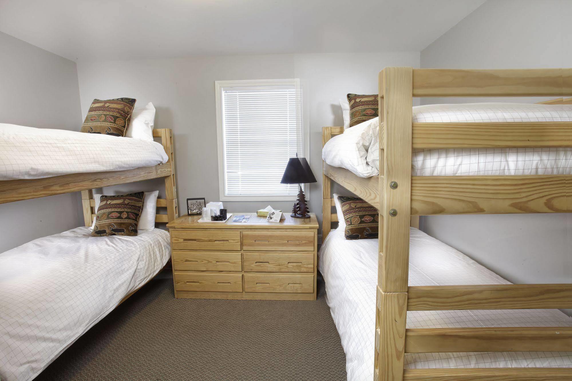 Killarney Mountain Lodge Екстериор снимка