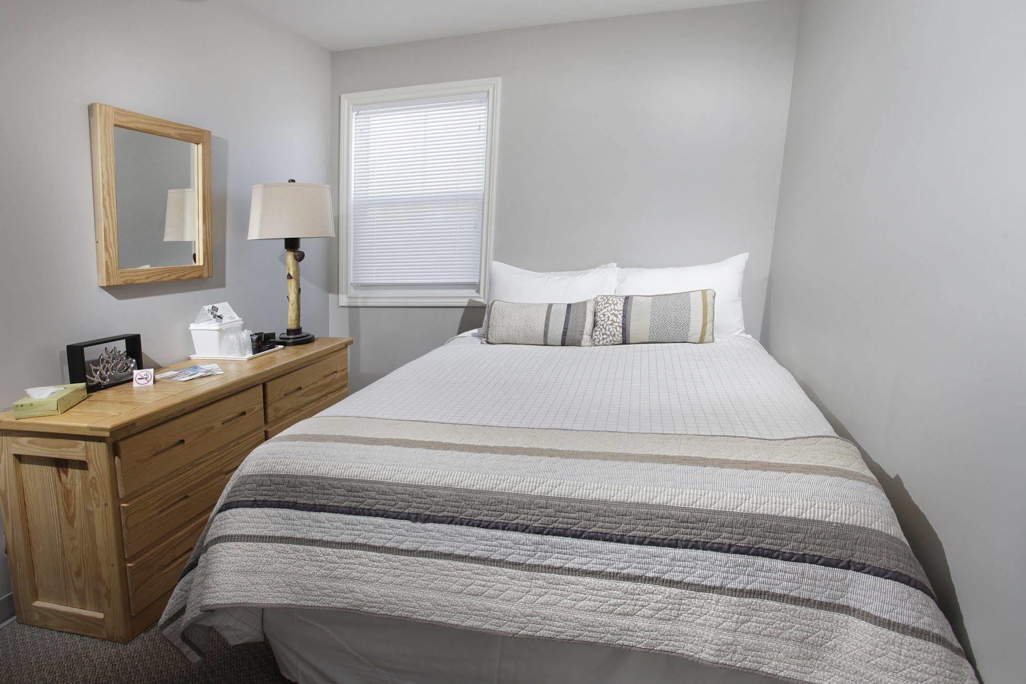 Killarney Mountain Lodge Екстериор снимка